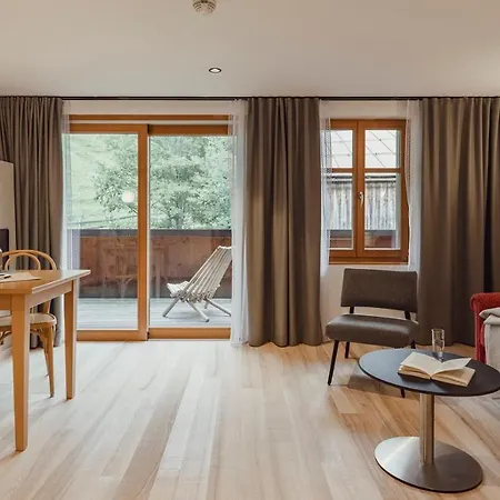 Adler 4* Schoppernau