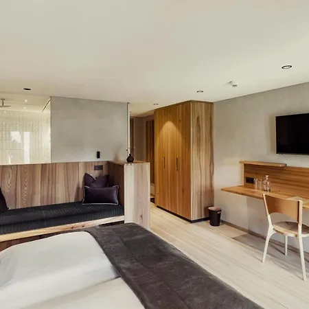 Adler 4* Schoppernau